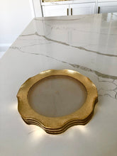 Load image into Gallery viewer, 9&quot; Set Of Four Wavy Plates With Gold
