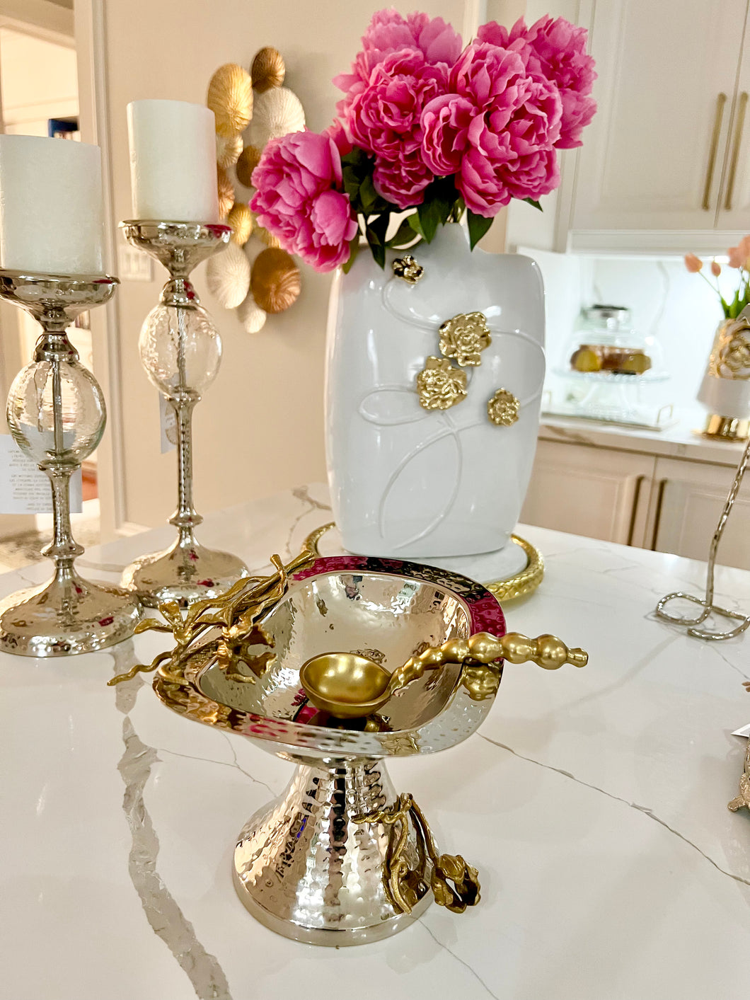 Aluminum Hammered Pedestal Bowl w/ Gold Floral Stems